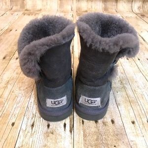 Girls Grey Ugg Boot Size 13